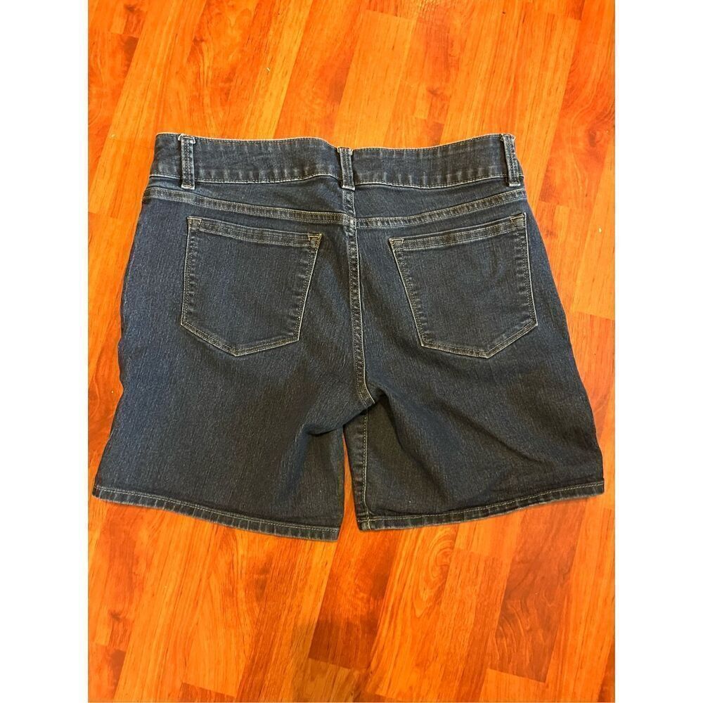 Mid Rise Riders Lee Jean Shorts. Size 14m - Picture 3 of 8